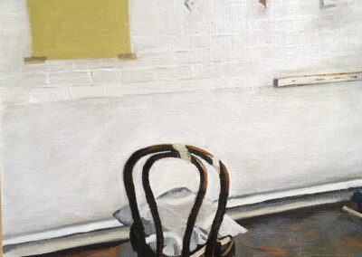 An empty chair in a room