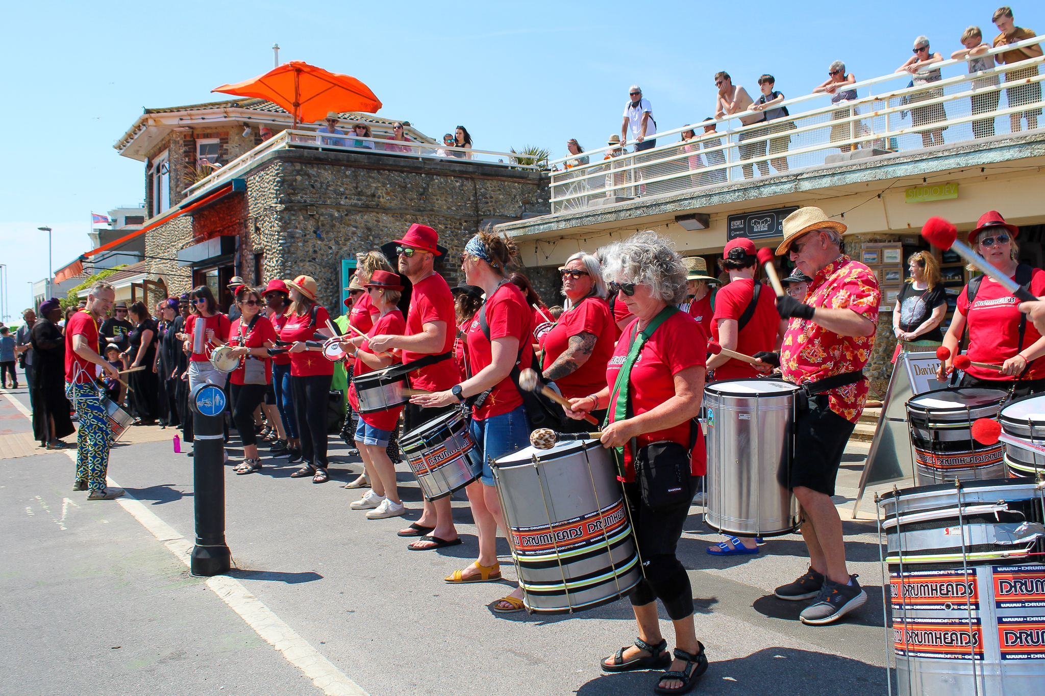 Street performances at Worthing Festival